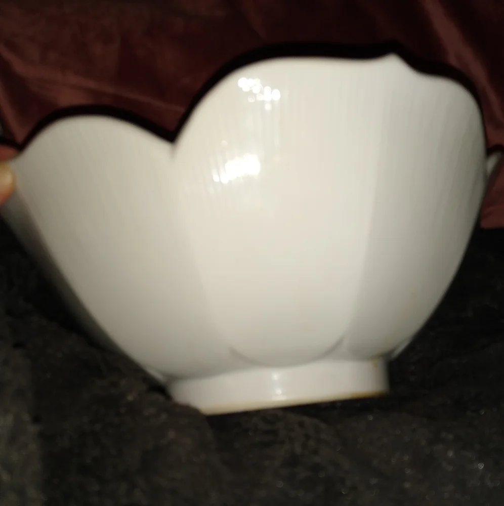 Large Lotus Serving Bowl White Pottery Big Flower Shaped Botanical Summer Dinner